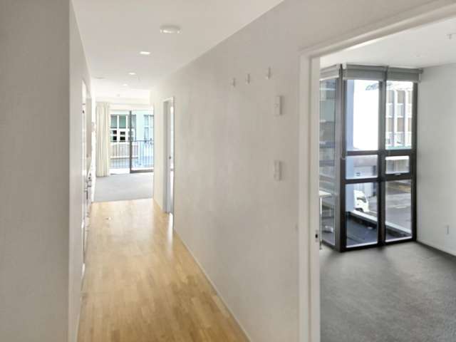 32/13 College Street 2185_1