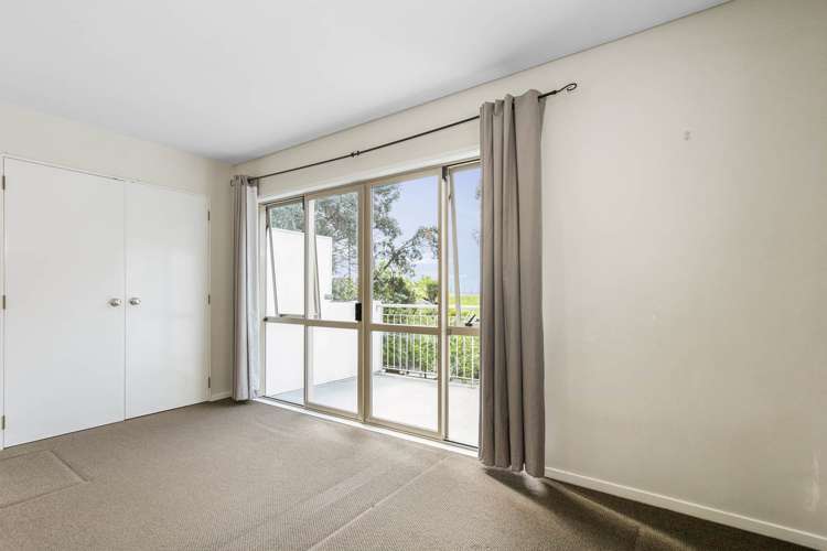 13/4 Ambrico Place New Lynn_8