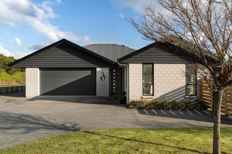 8 Conniston Way Pyes Pa_18