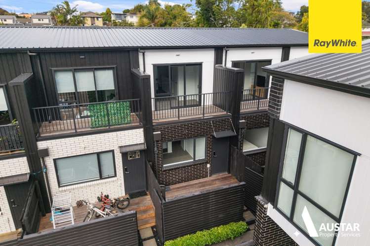  9 Meg Lane Glen Eden_10