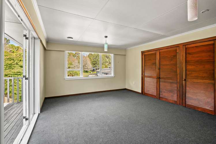 8 Awanui Street Merrilands_11