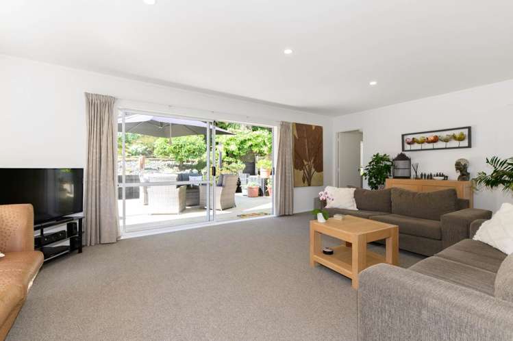 2/106 Stapleford Crescent Browns Bay_10