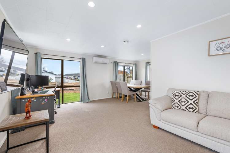 7 Cargill Grove Kelvin Grove_11