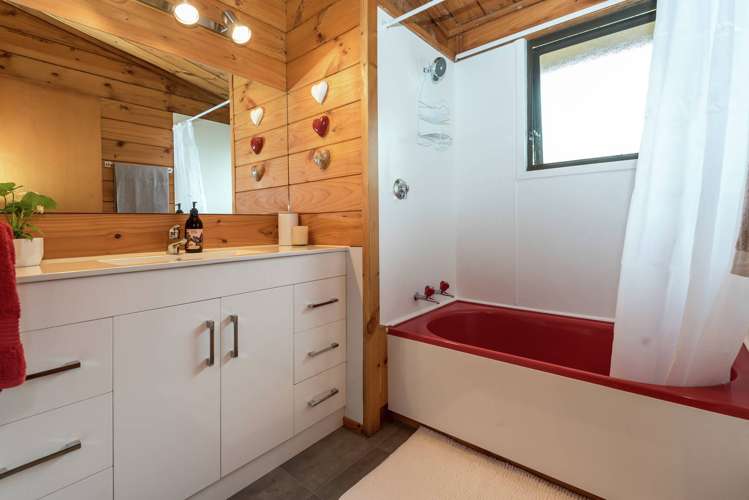 35 Botany Road Botany Downs_10