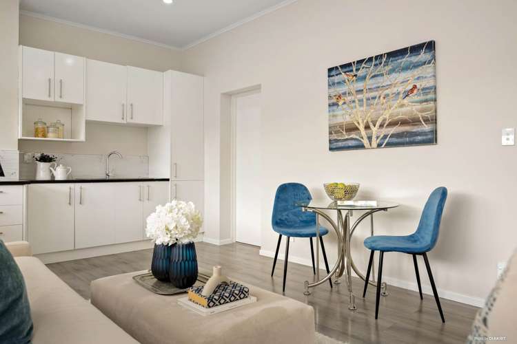 1/9 August Place Greenlane_11