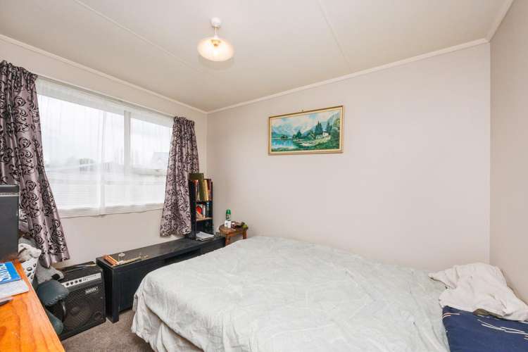 29 Ferndale Place Feilding_12