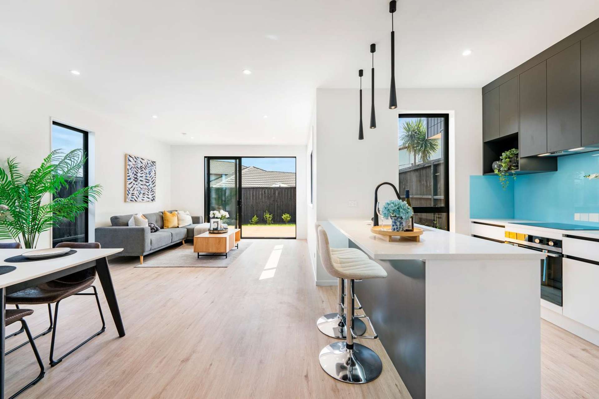 6/90 Picasso Drive West Harbour_0