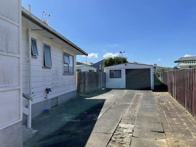 16 Reelick Avenue Pakuranga Heights_2