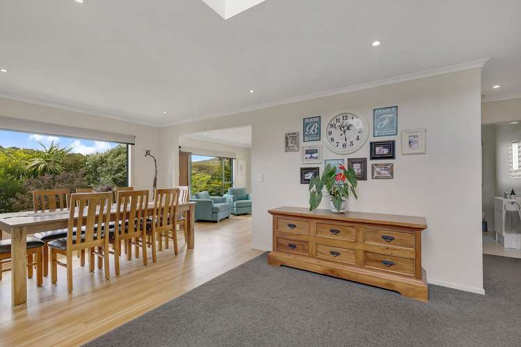 71 Te Puia Drive Aotea_16