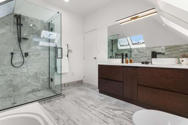 1/21 Rangitoto Terrace Milford_4