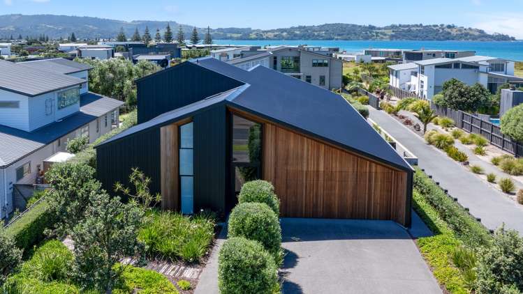 31 Kewai Street Omaha_17