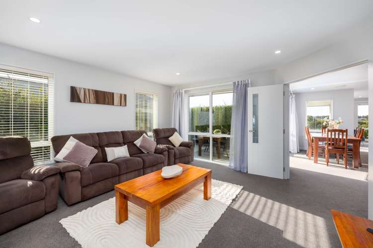 26 Pegasus Main Street Pegasus_9