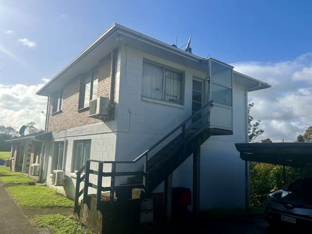 Sunny Unit in Sought After Area
