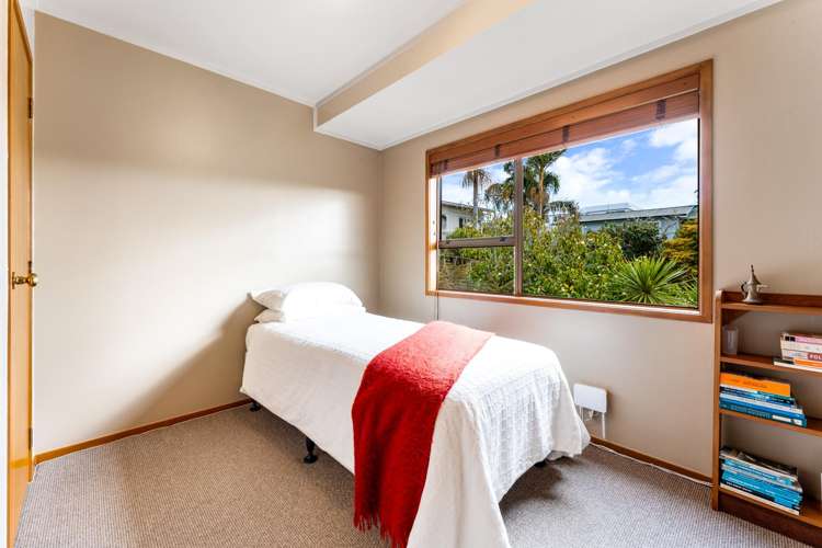 2/9 Newhaven Terrace Mairangi Bay_16
