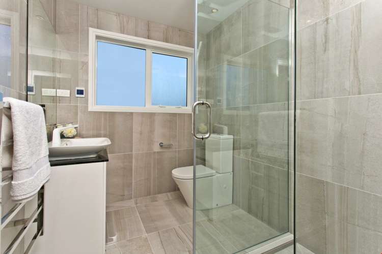 22 Spyglass Street Red Beach_23