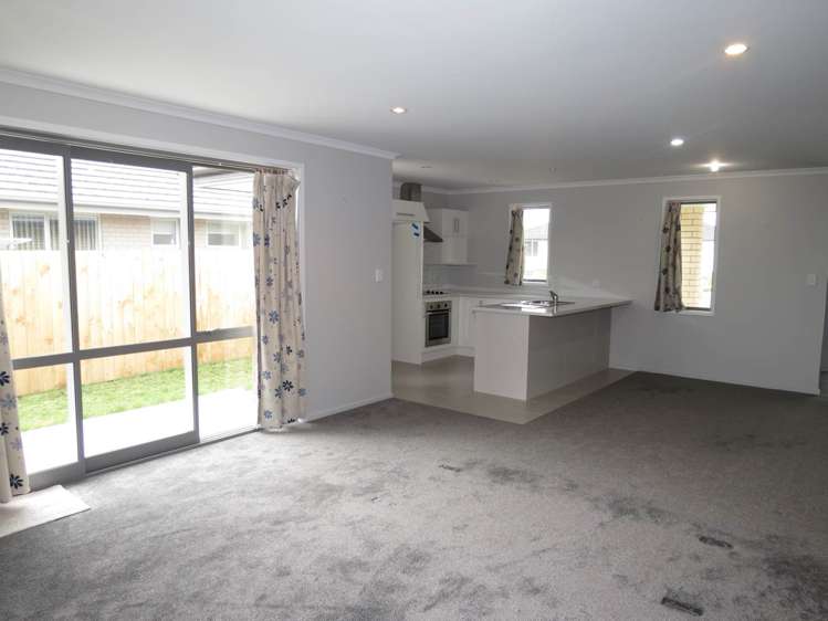 11 Captain Mitchell Drive Opaheke_3