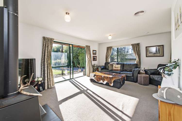 1707 Cust Road Cust_6