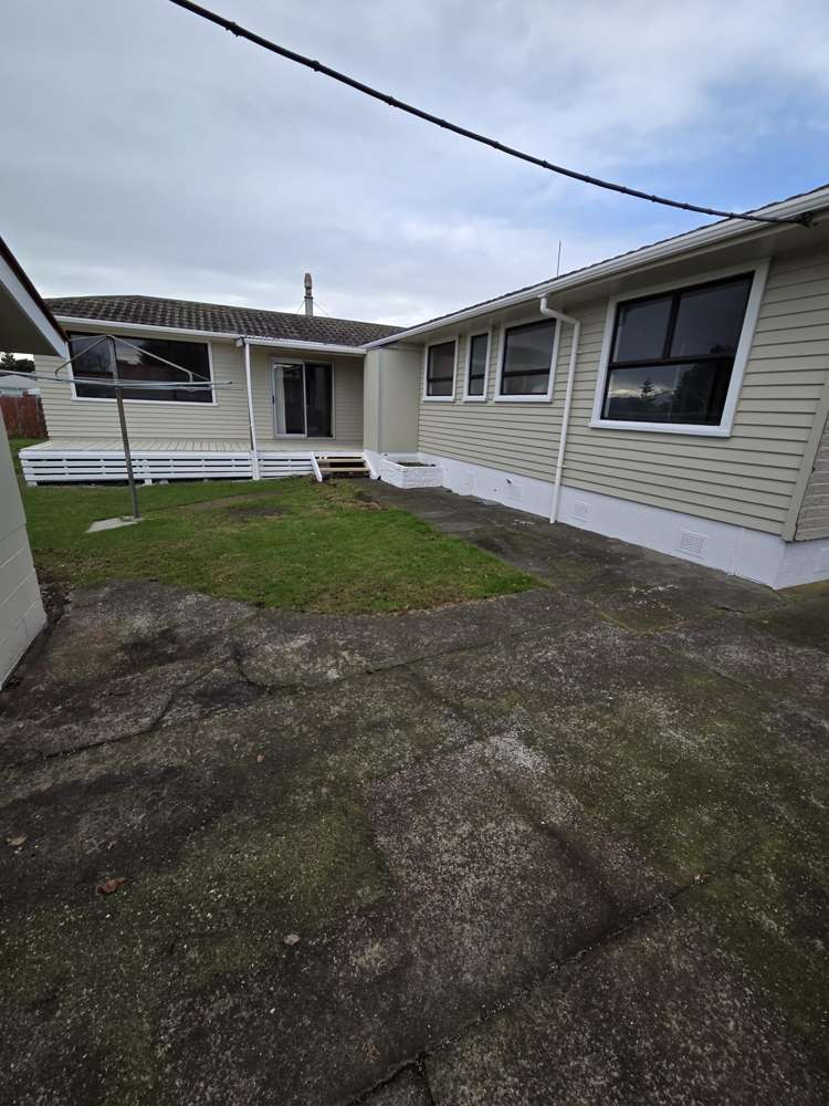 132 Cracroft Street Waitara_2