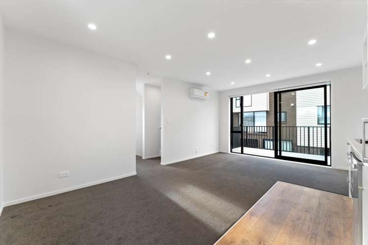 10/1 Fruitvale Road New Lynn_9