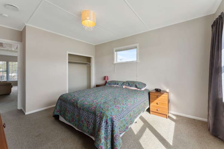 28 Roberts Street Tawa_11
