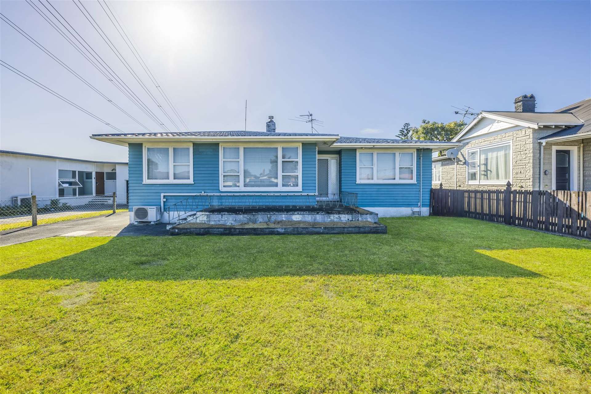 306 Massey Road Mangere East_0