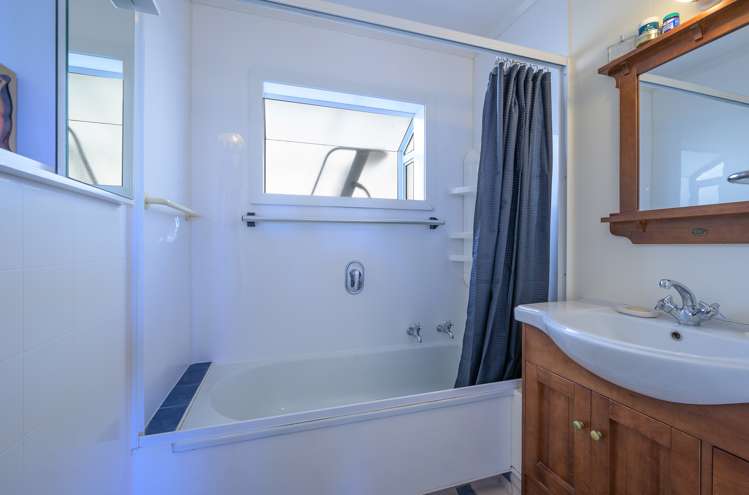 7 Middlebank Drive Richmond_11