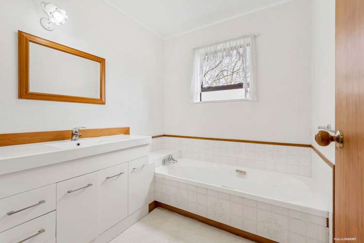 28 Taihiki Road Clarks Beach_8