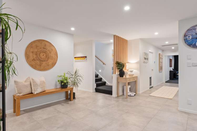 5 Riroriro Close Crofton Downs_9