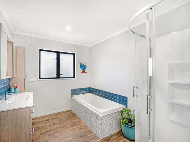 21 Collins Drive Waikuku Beach_25