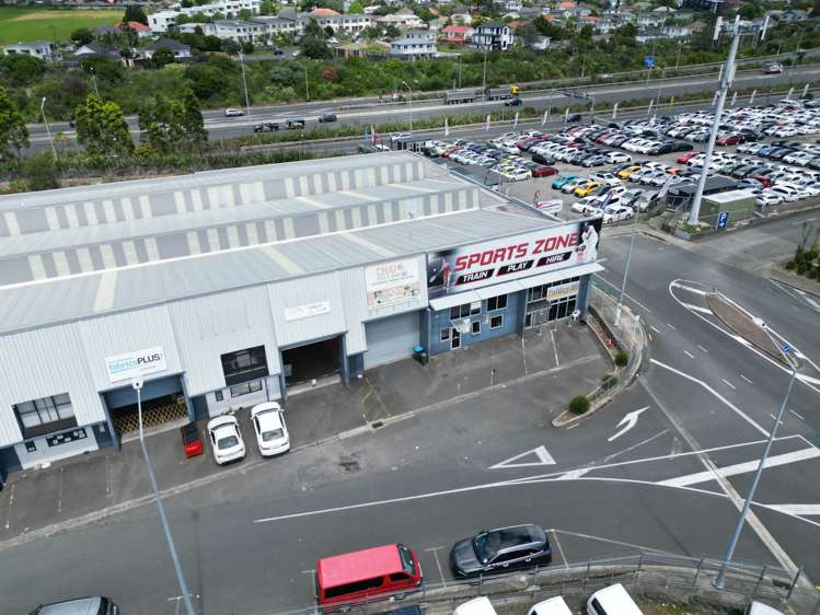 96 Stoddard Road Mt Roskill_1