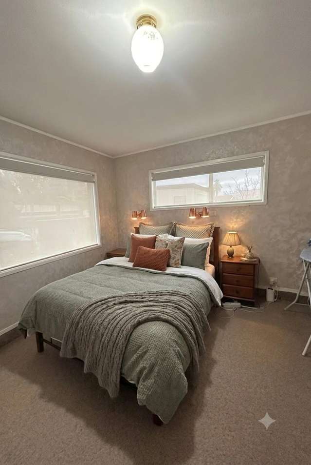  21 Mayfair Place Westown_1