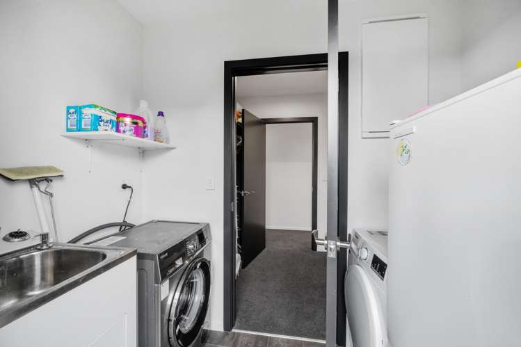 6 High Street Waddington_18