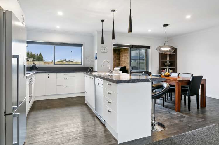 24 Huka Heights Drive Rangatira Park_17