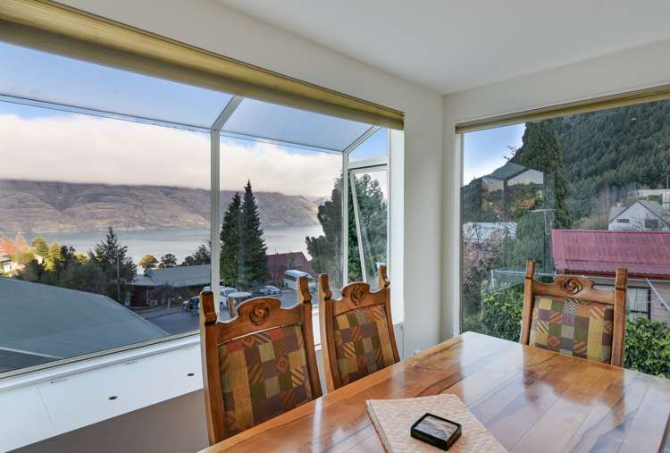 15b Wye Place Fernhill/Sunshine Bay_7