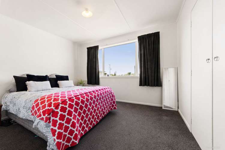 20 Roberts Road Te Atatu South_5