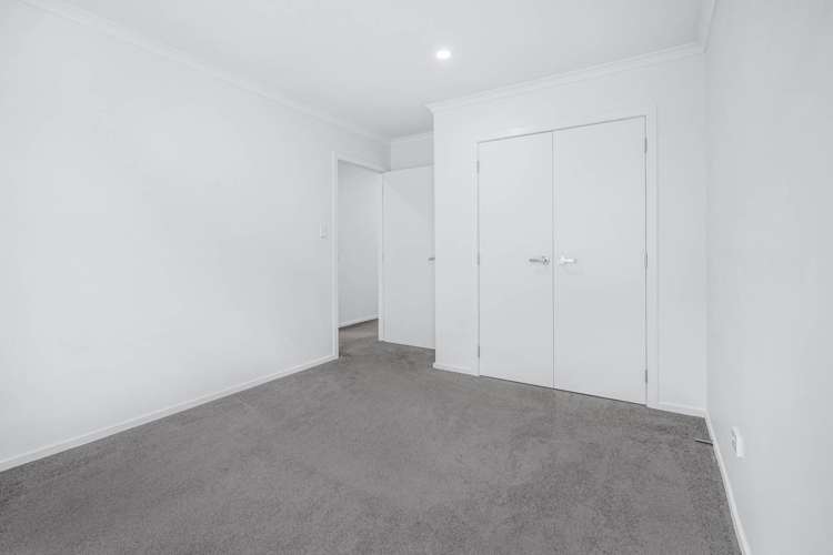 30 Blackwood Crescent Glenview_17