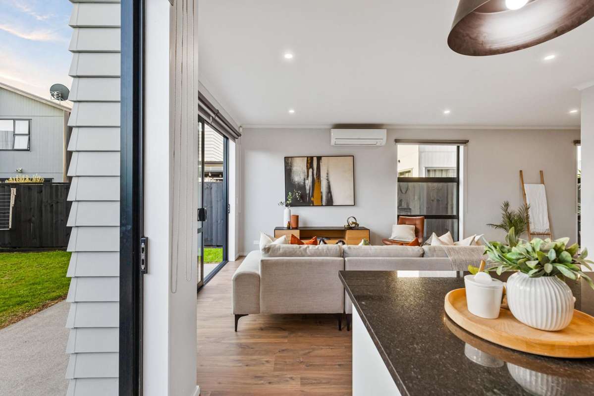 24 Grey Warbler Road_5