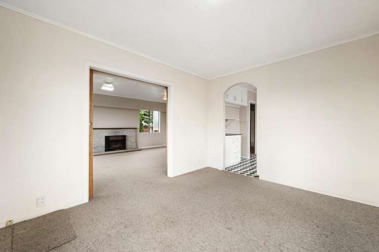 15 Padnell Crescent Paparangi_5