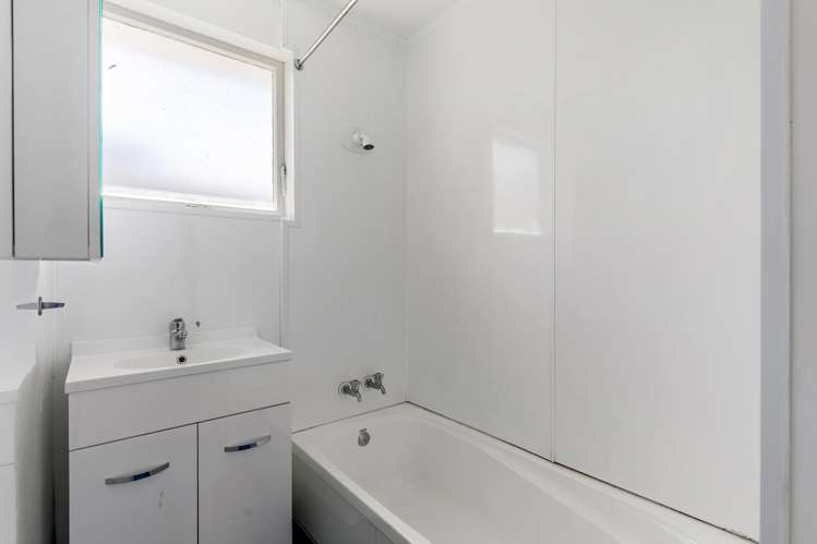 47 Parker Avenue New Lynn_7