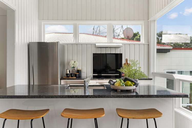 60 Mortimer Terrace Brooklyn_4