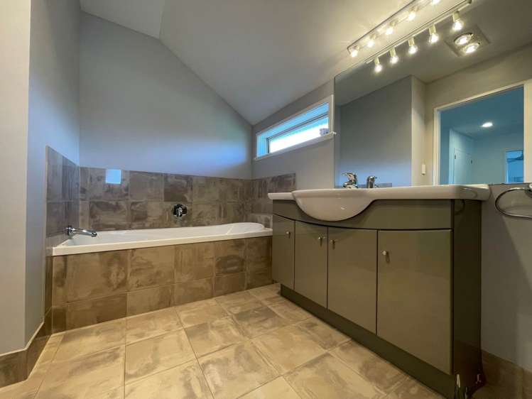 67c Long Drive Saint Heliers_13