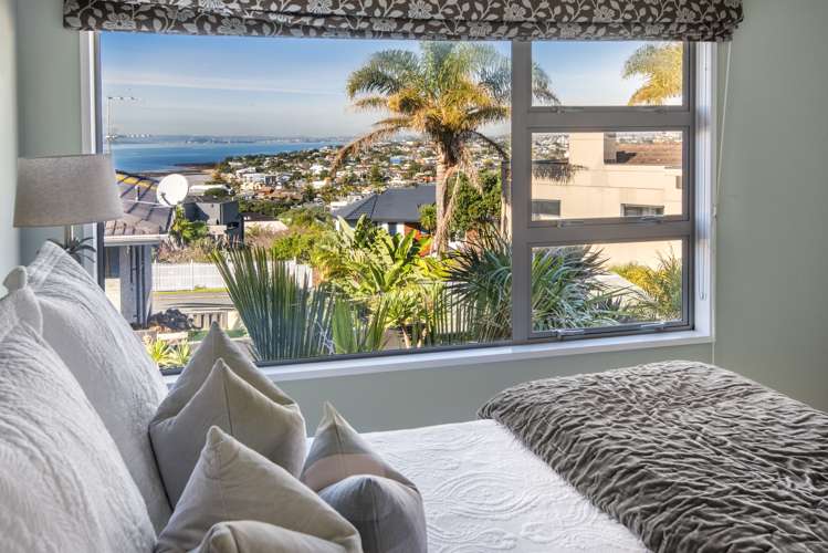 62 Seaview Road Castor Bay_12