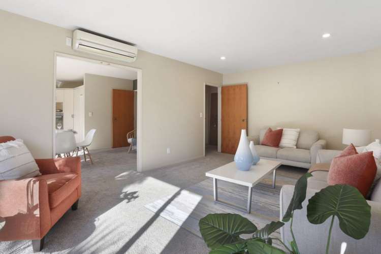 59 Uxbridge Street_5