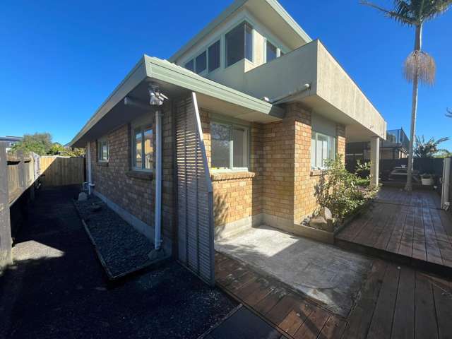 10B Nadine Place Mangere Bridge_1