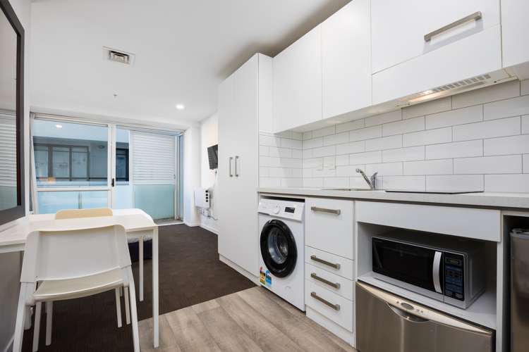 802/10 Waterloo Quadrant Auckland Central_9