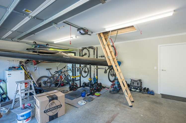 10 Old Farm Road Stoke_11