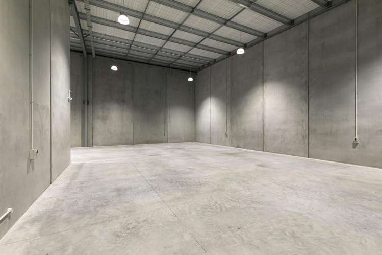 1-8/11 Triton Drive Albany_4