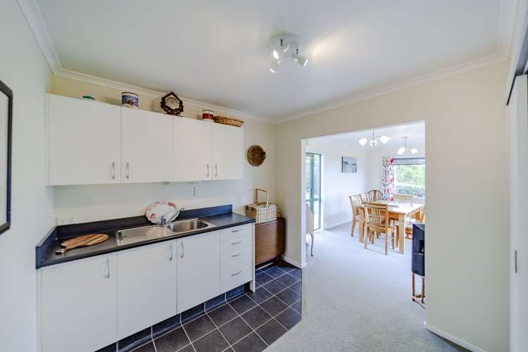 22 Tod Road Otane_12