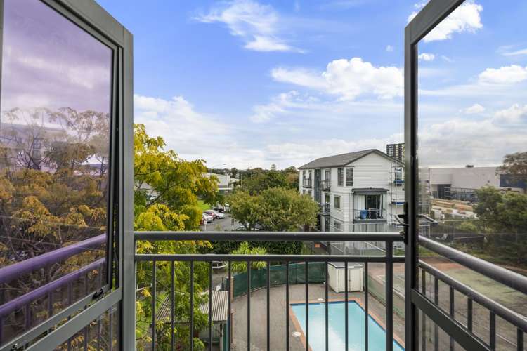 2A/10 Crown Lynn Place New Lynn_8