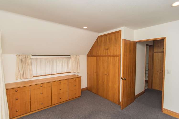 15B Kitchener Square 11278_4